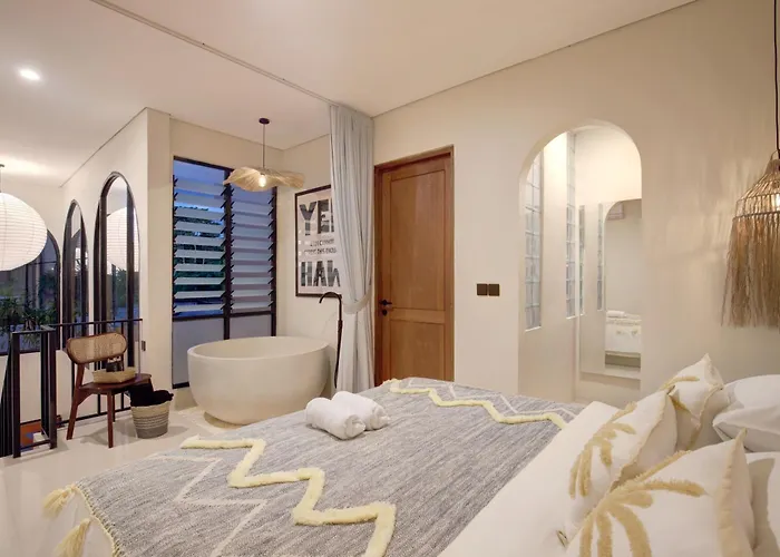 Ulu Luxury Loft 1br With Romantic Bathtub Near Melasti Villa